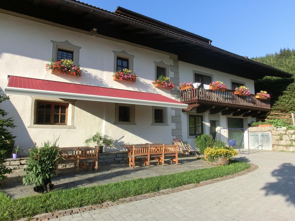 Oberdeutinghof Apartamento Saalfelden Exterior foto