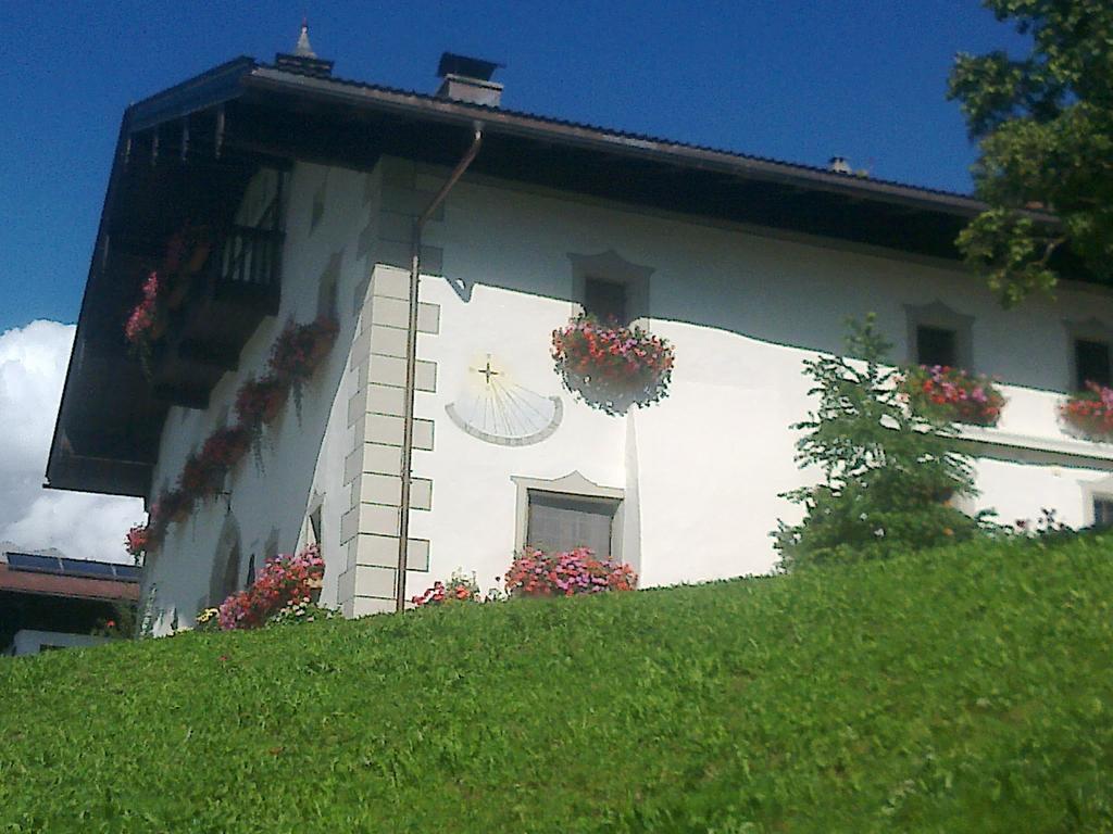 Oberdeutinghof Apartamento Saalfelden Exterior foto