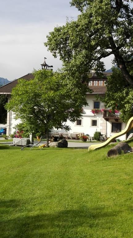 Oberdeutinghof Apartamento Saalfelden Exterior foto